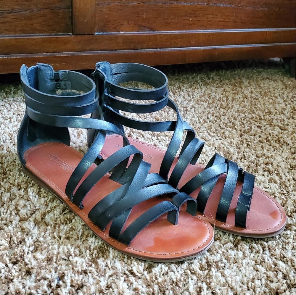 American Eagle Sandals Size 7